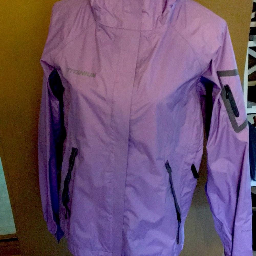 Columbia waterproof Light jacket